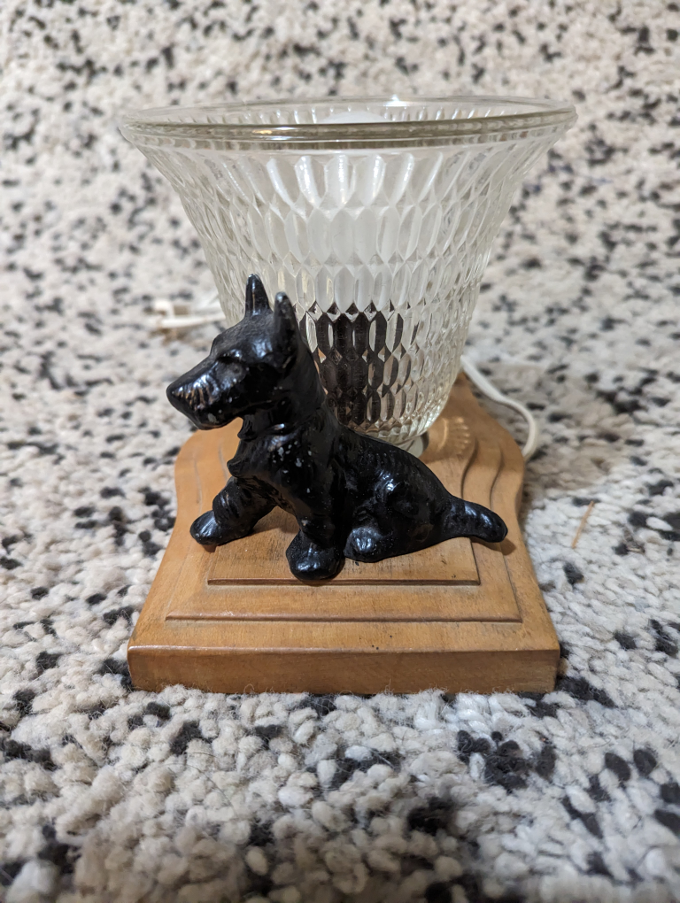 kitschy dog lamp - photo 3