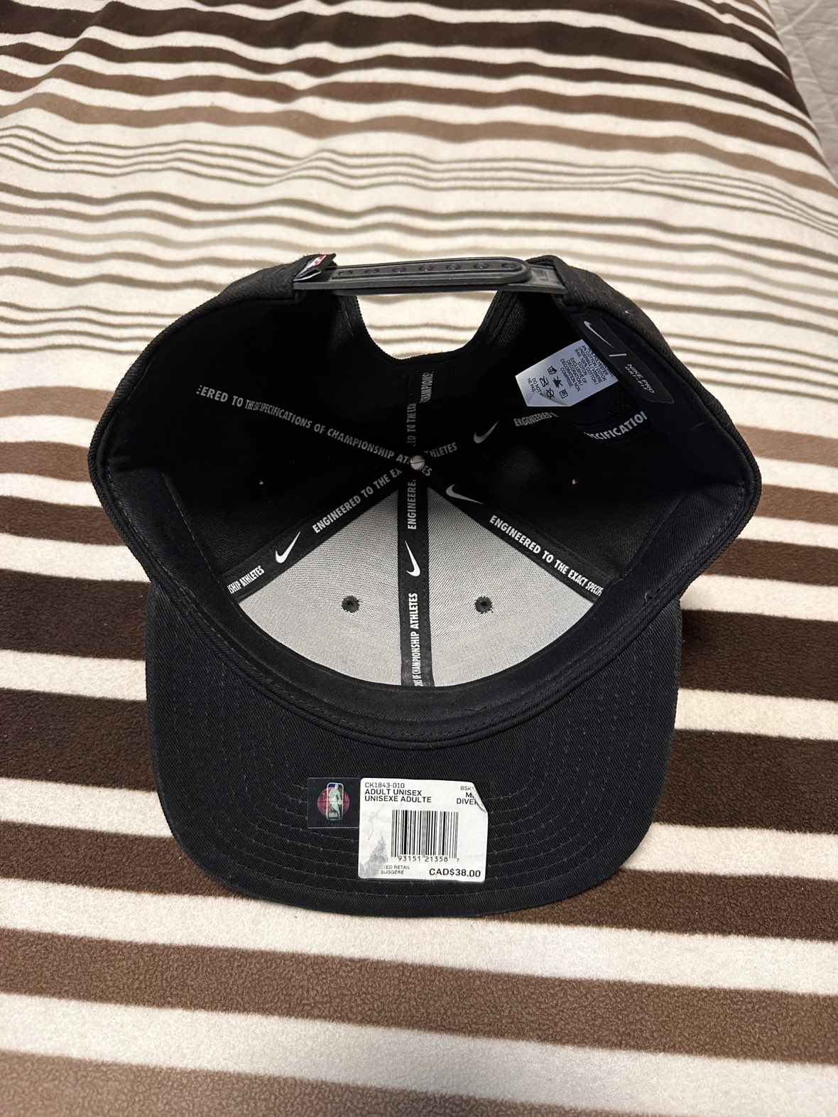 Toronto Raptors Cap image indicator(3)