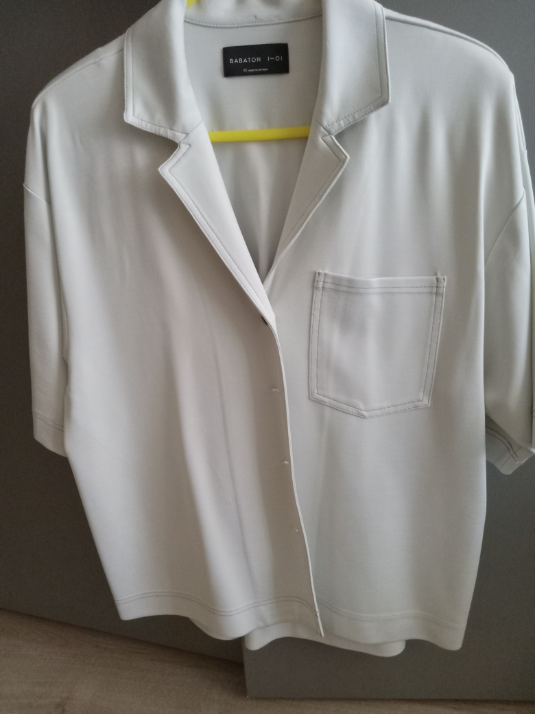 Aritzia blouse thumbnail