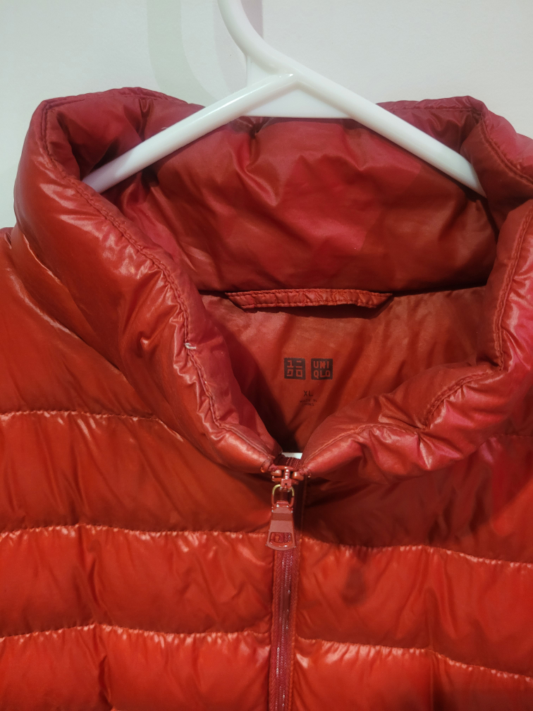 Men's XL Red Puffer Vest UNIQLO