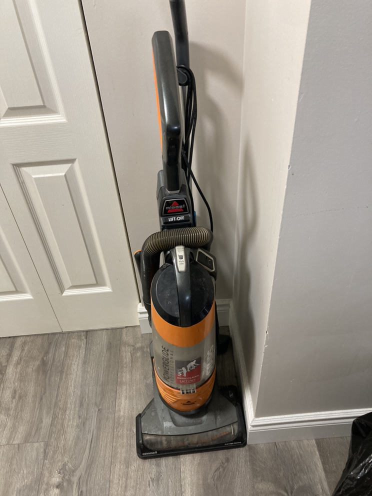 Brissel Vacuum Cleaner