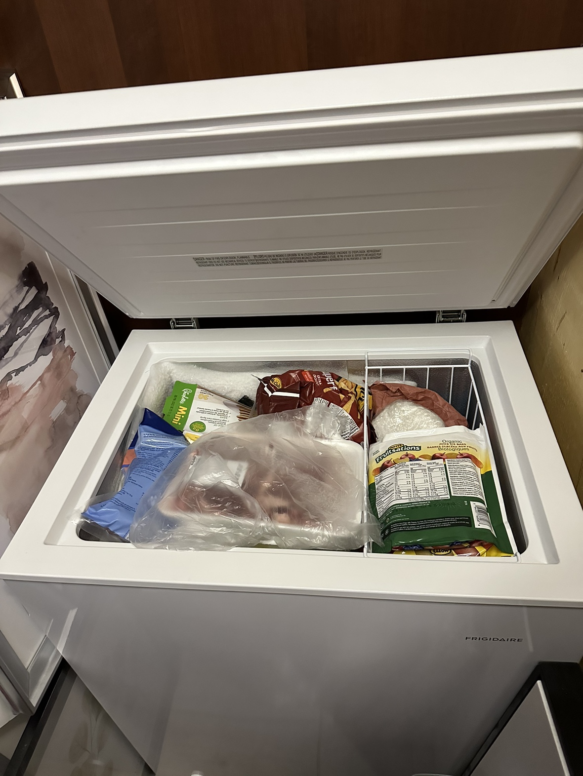 Frigidaire 5 cu ft. Chest freezer image indicator(2)