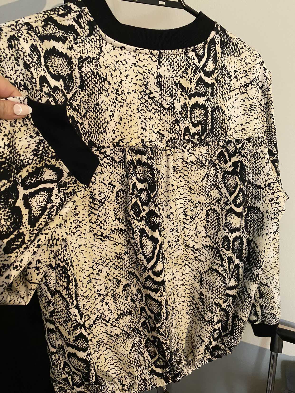 Women’s tops leopard print - photo 4