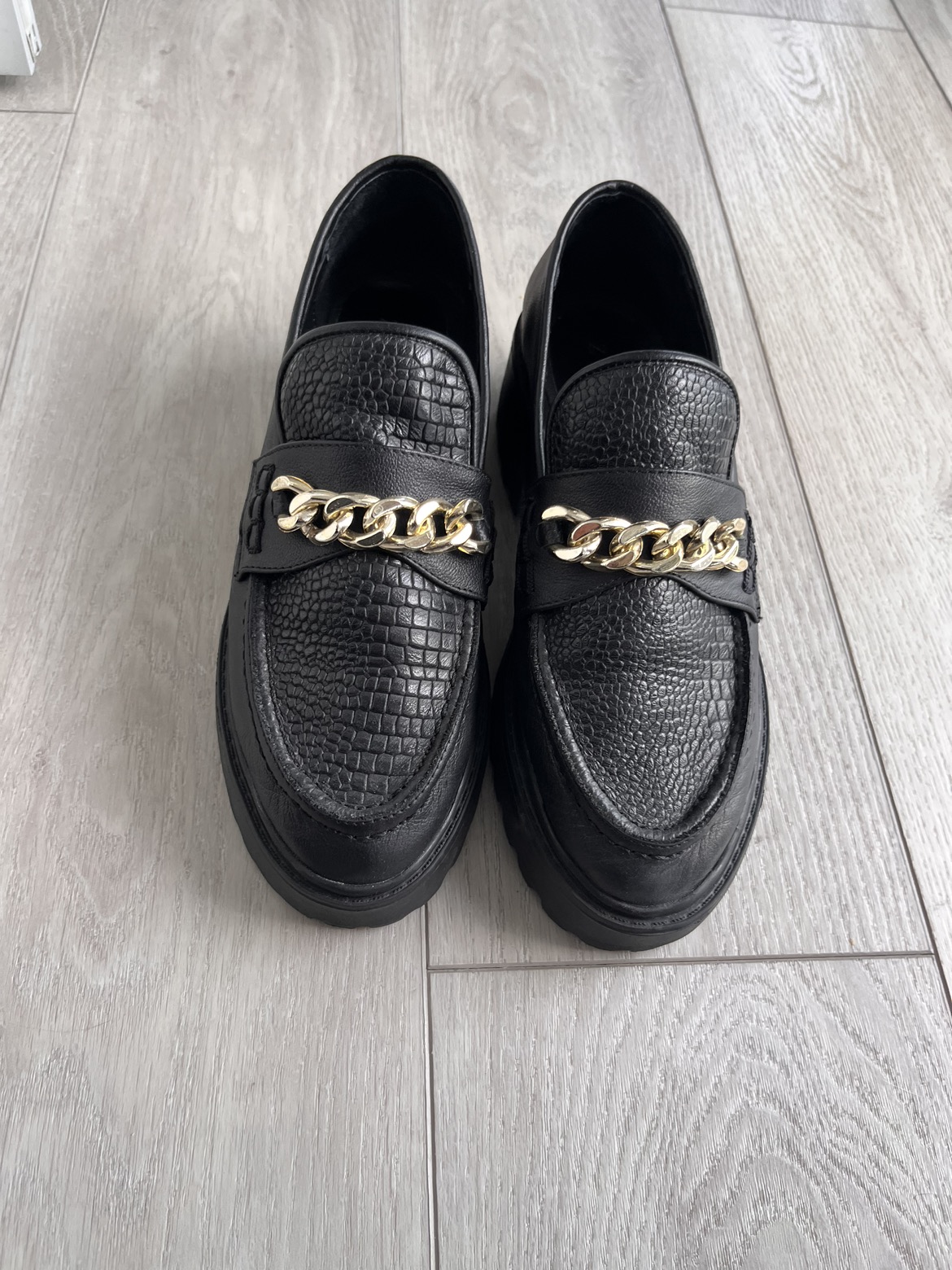 Women’s Shoes - Size 9 - photo 2