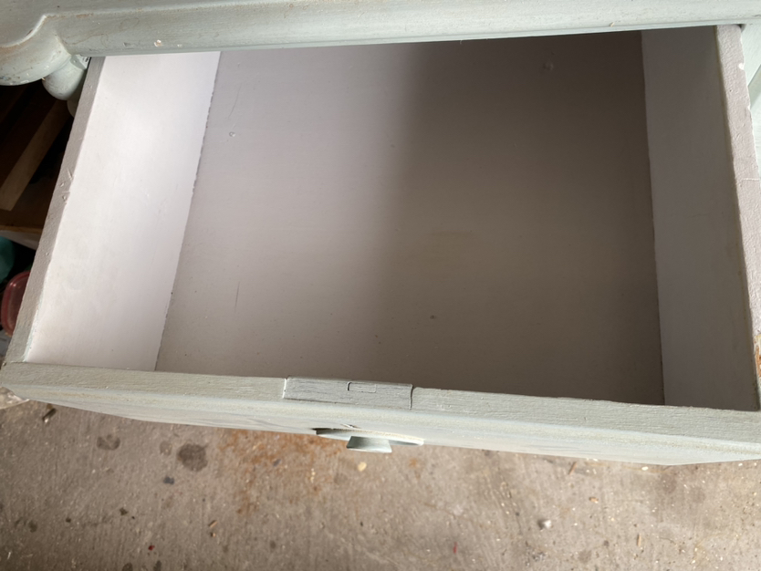 Wood dresser. - photo 2