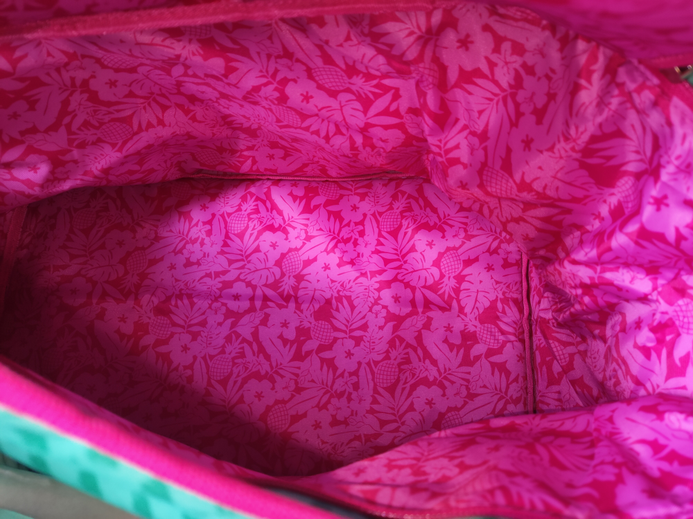 Tupperware branded insulated cooler bag - photo 2