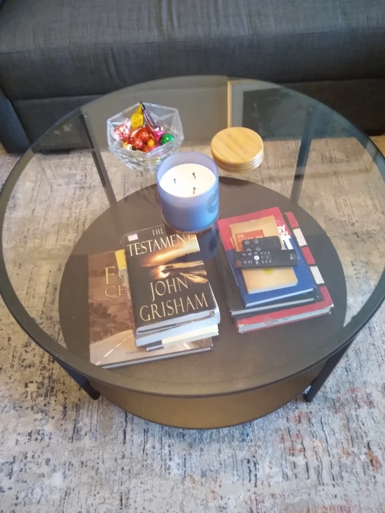 IKEA Round Coffee Table - photo 2