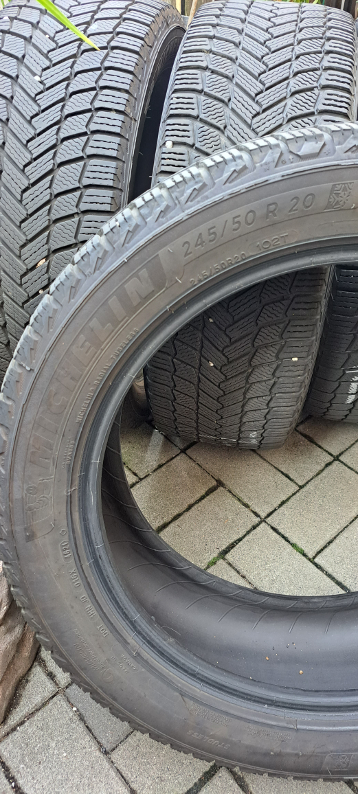 4 Michellin X Ice (245/50 R 20) with tire storage covers cover - photo 2