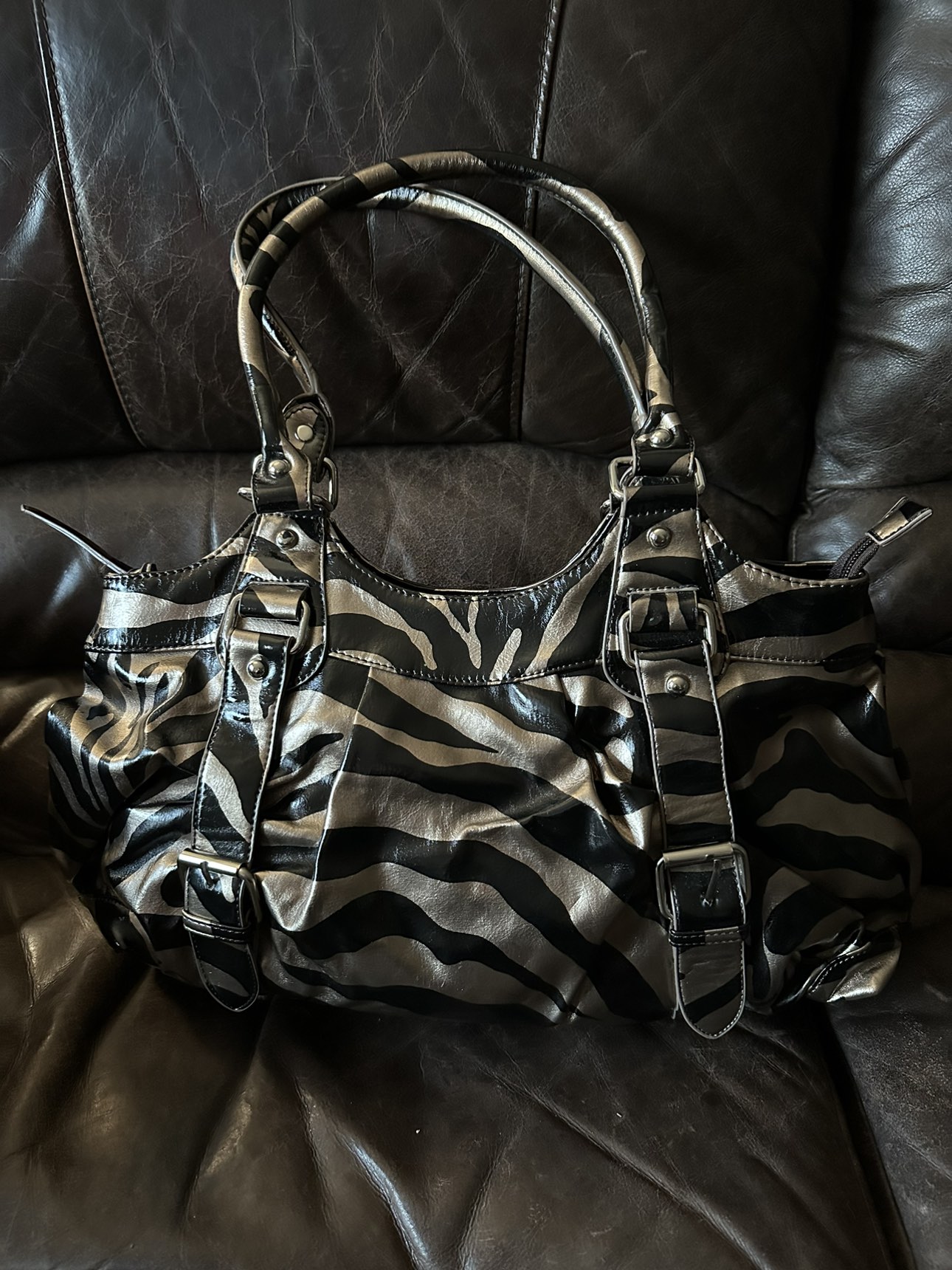 Woman’s hand bags thumbnail