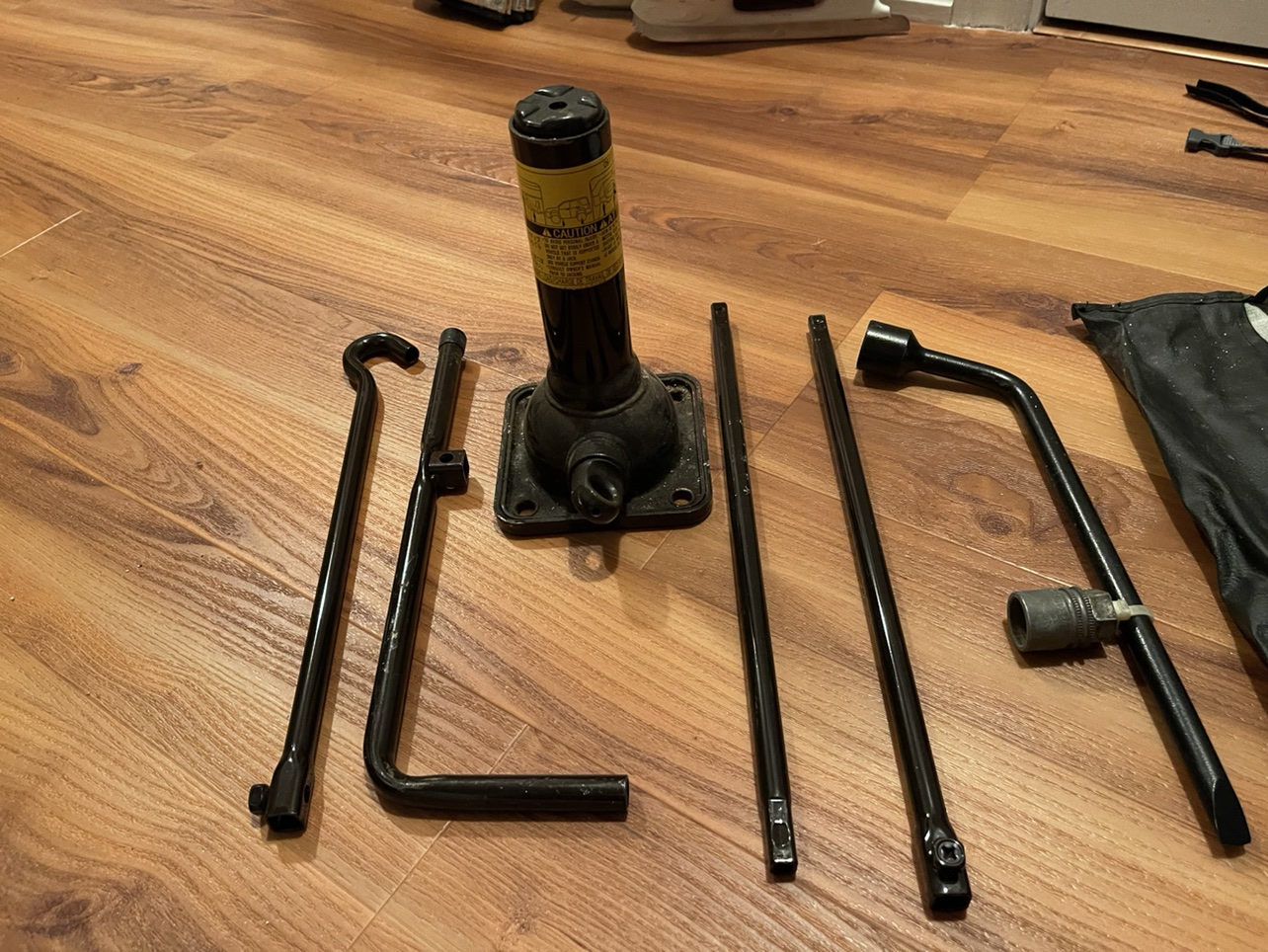 Car Jack - photo 2