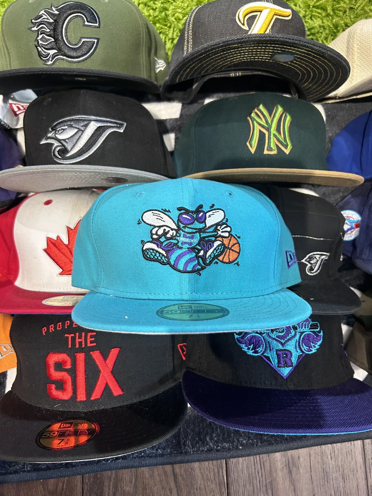 New Era Hats image indicator(2)