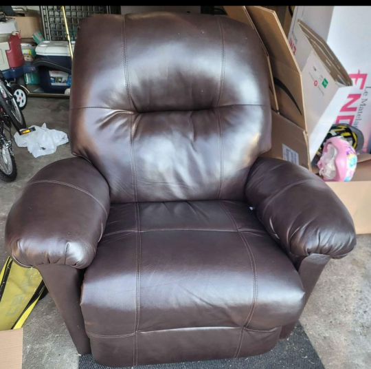 leather recliner seat