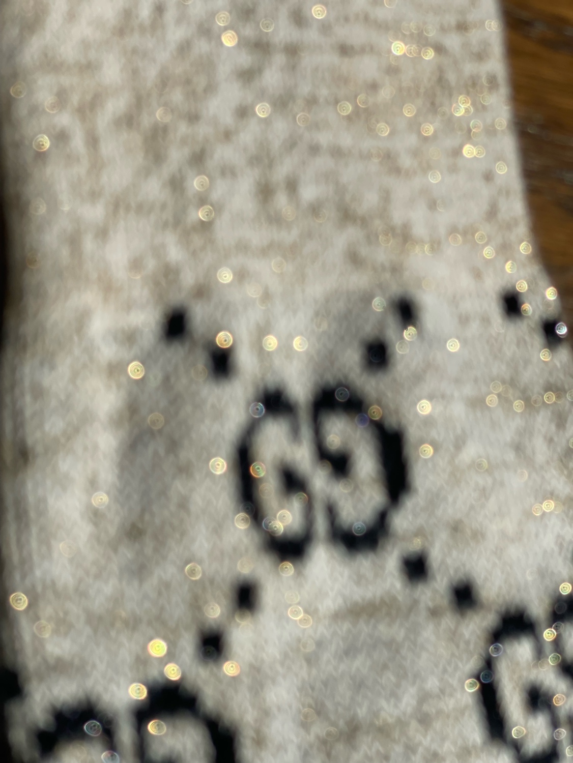 Gucci LAMÉ GG SOCKS image indicator(4)