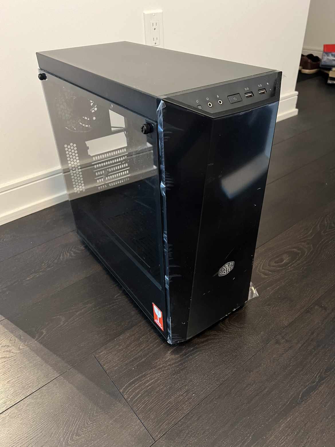 [Moving out sale] Computer Gaming Cabinet image indicator(2)