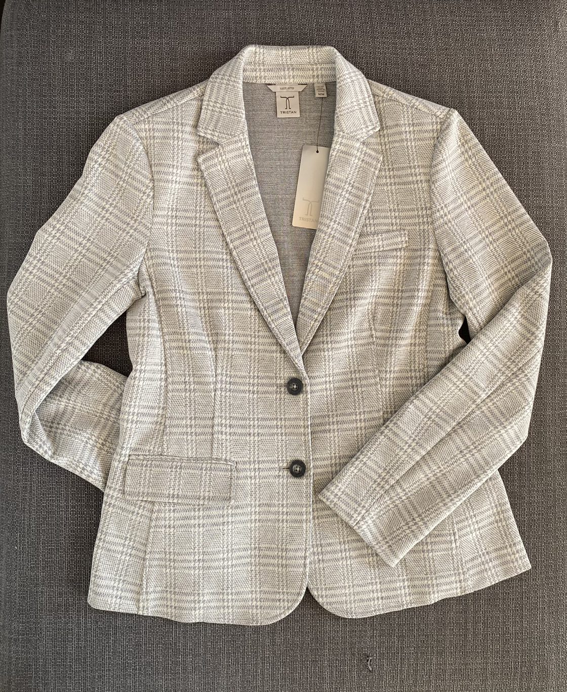 Tristan light gray plaid fitted blazer, super chic! M🥰 image indicator(2)