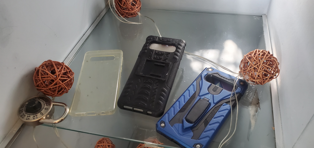 Samsung galaxy 10s Cases #freecycle image indicator(2)