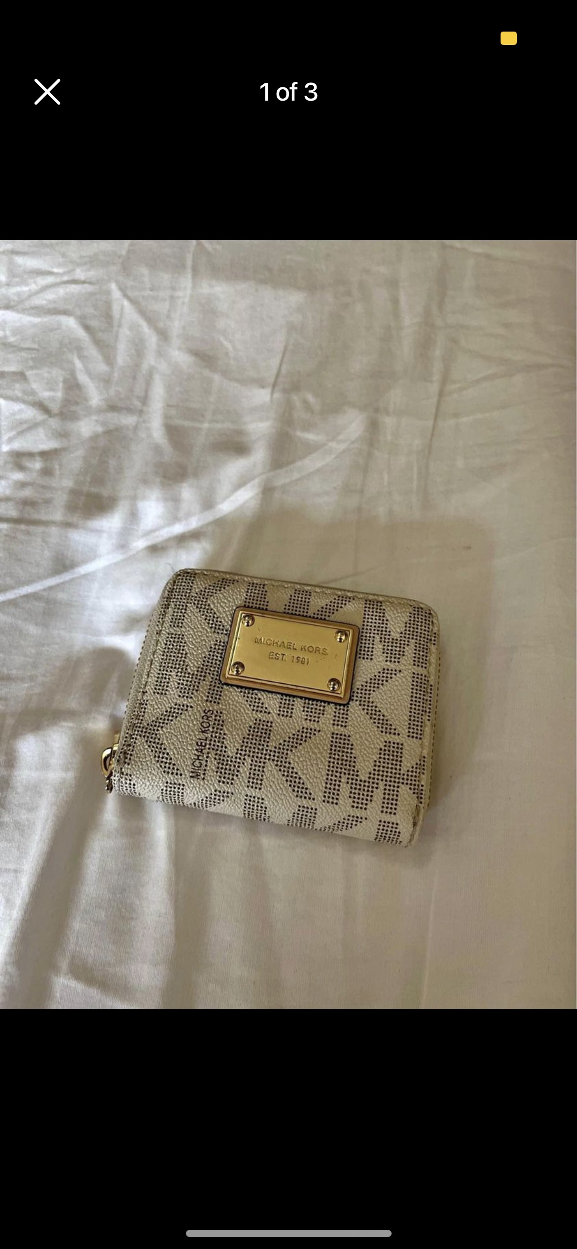 Michael Kors mini wallet