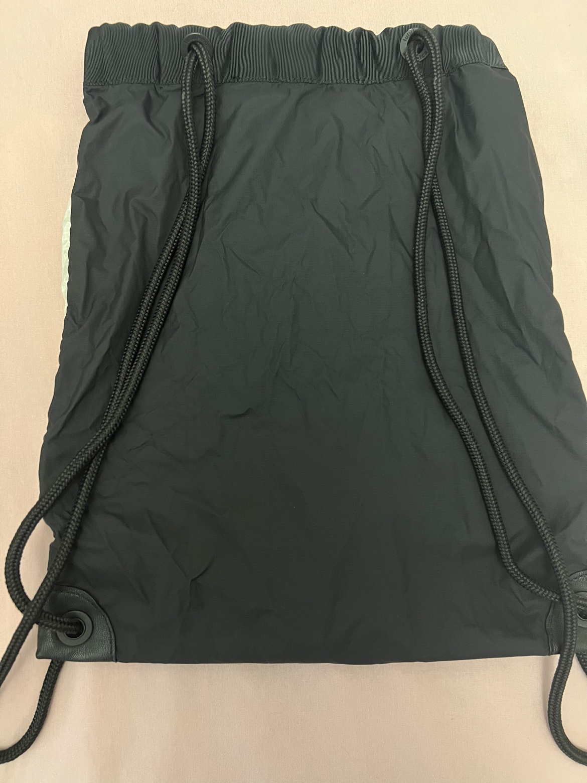 #freecycle Lululemon drawstring bag image indicator(4)