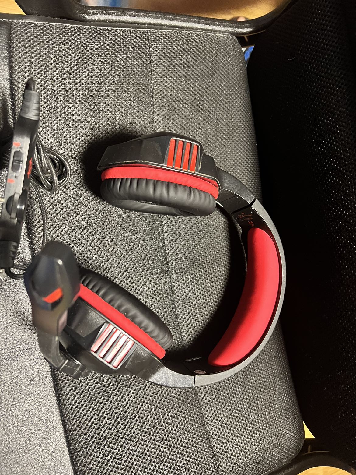 Hunterspider V3 Gaming Headset image indicator(2)