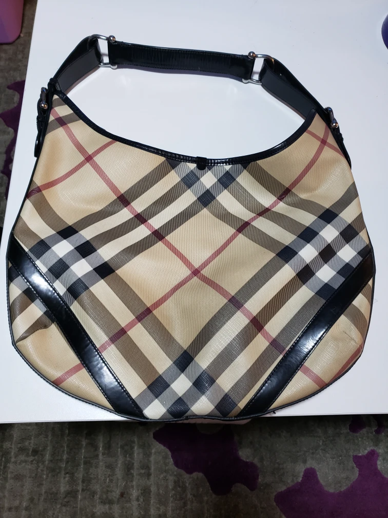 Burberry handbag image indicator(2)