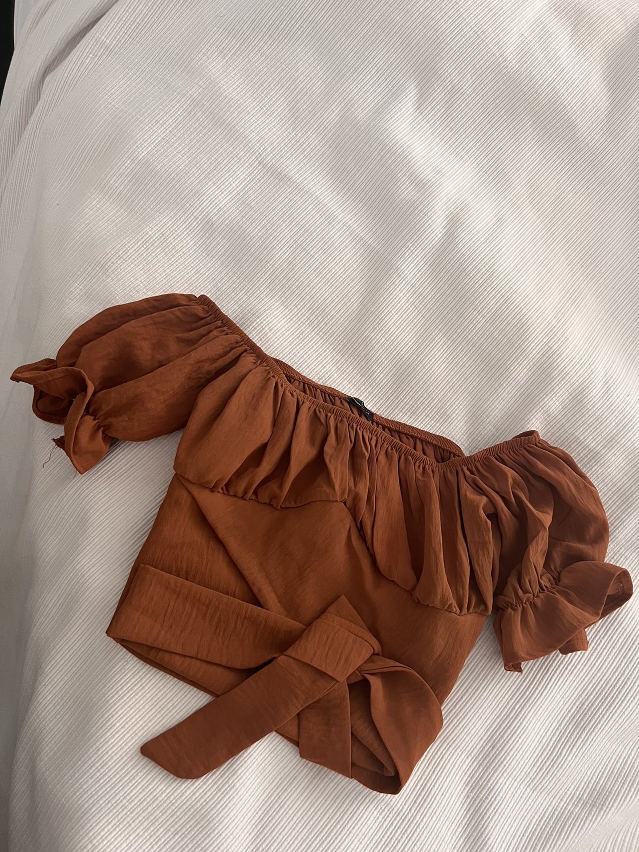 Off shoulder crop top thumbnail