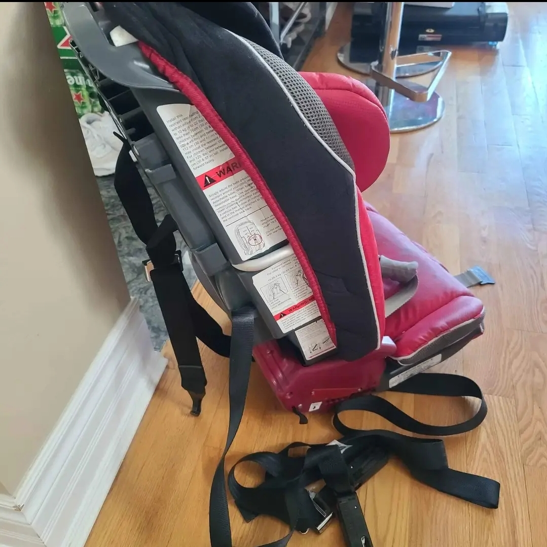 diona radian car seat