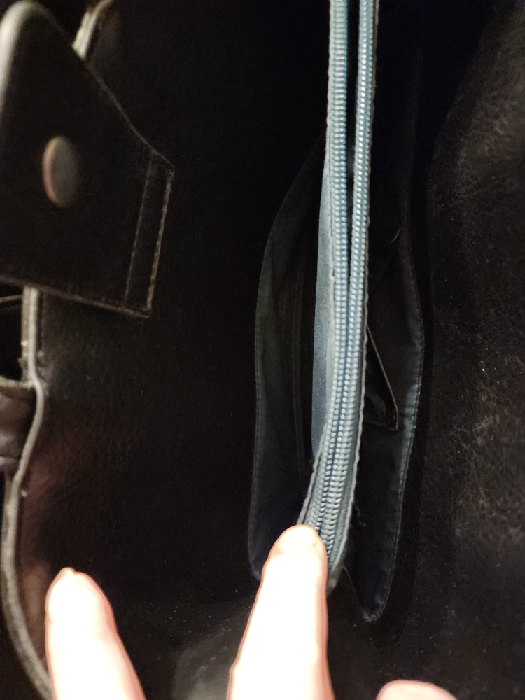 MATT & NAT purse / tote image indicator(3)