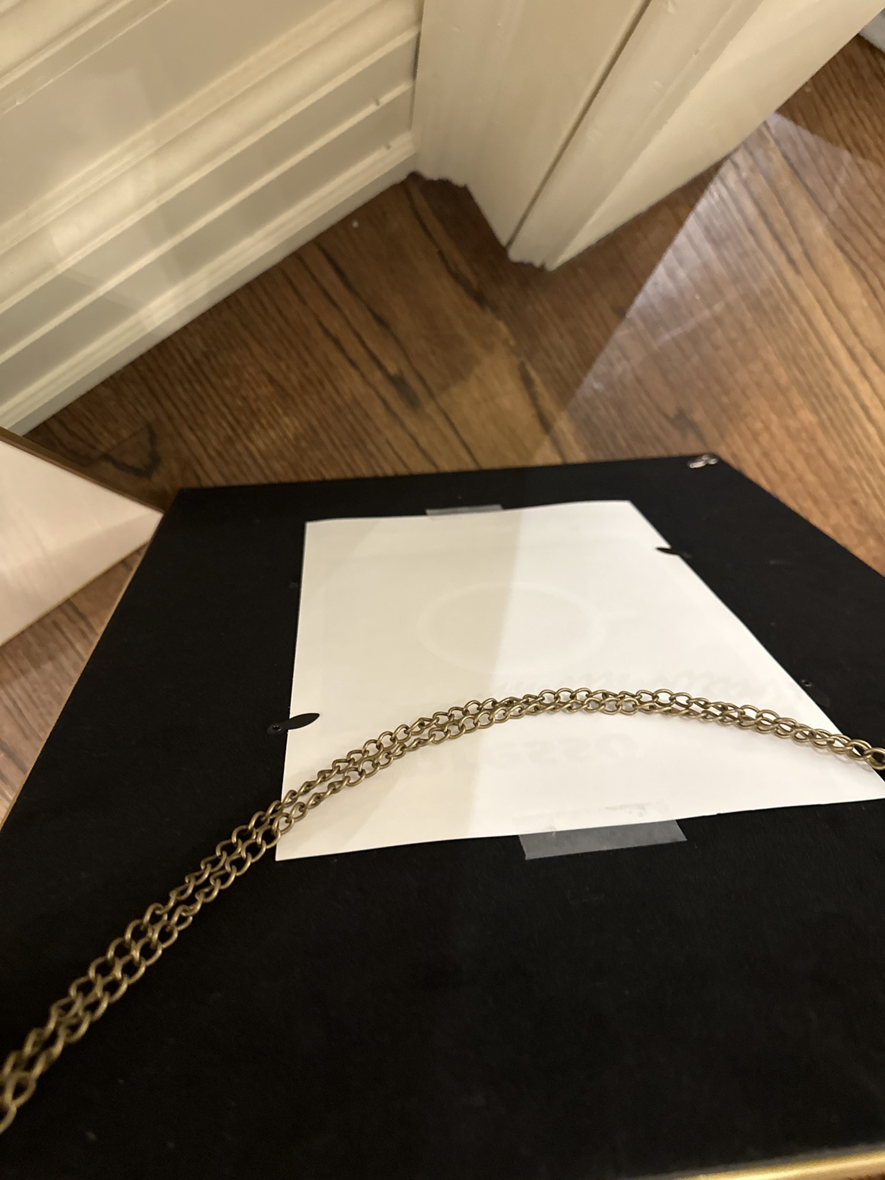 Two art prints with golden frames 40x50cm - photo 2