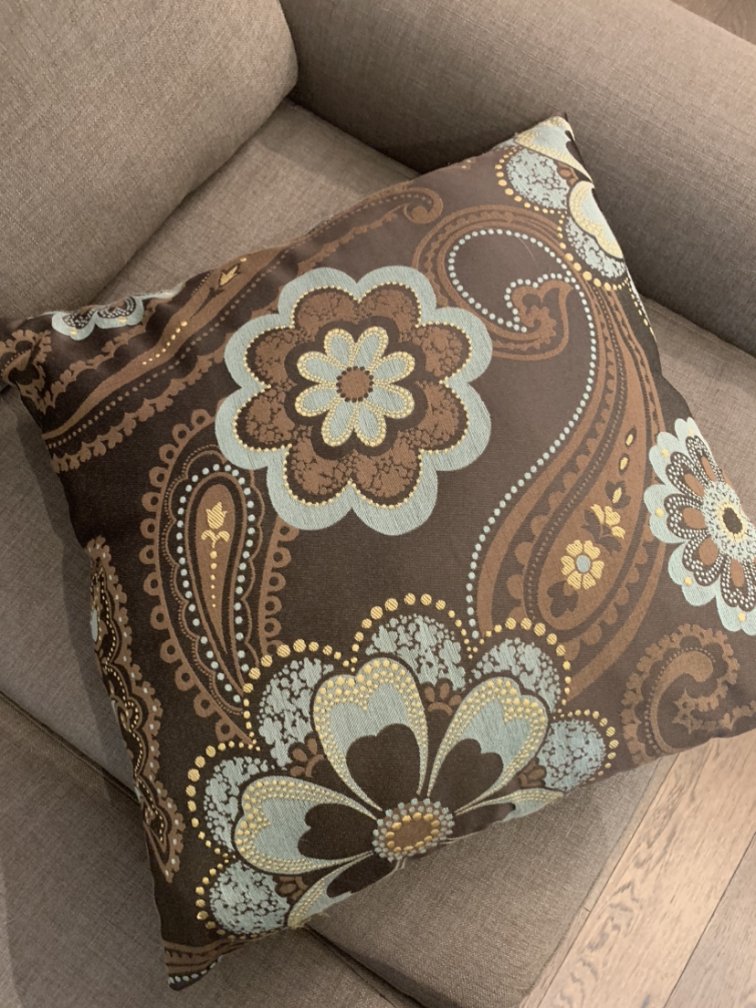 Great opportunity, excellent condition sofa! image indicator(5)