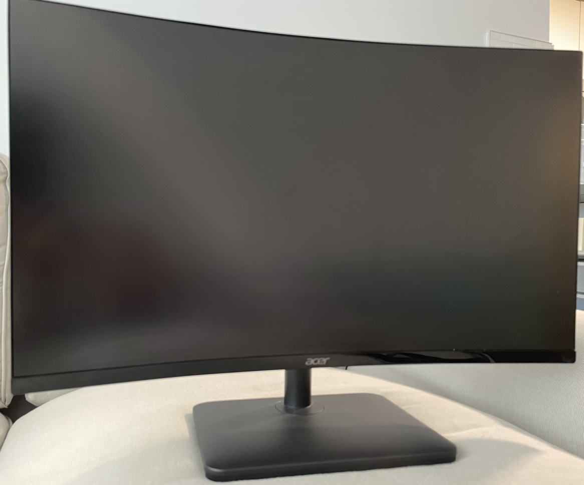 Like new Acer 27 inch curved monitor
