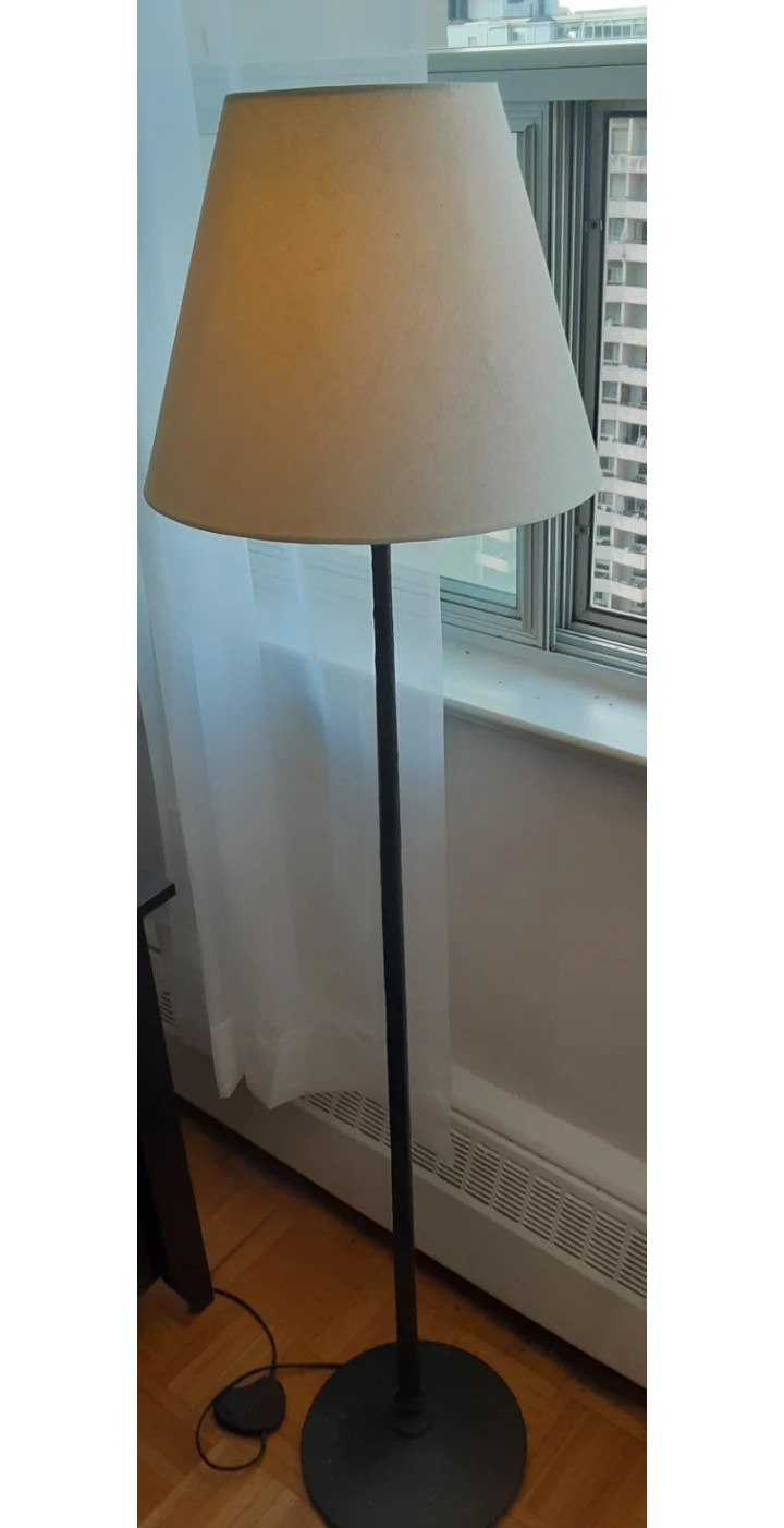 Floor lamp thumbnail