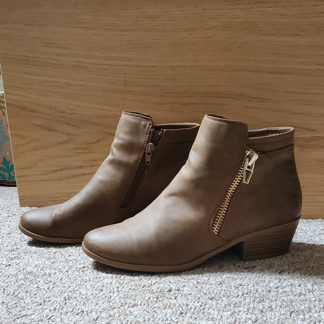 Ankle boots 7.5 thumbnail