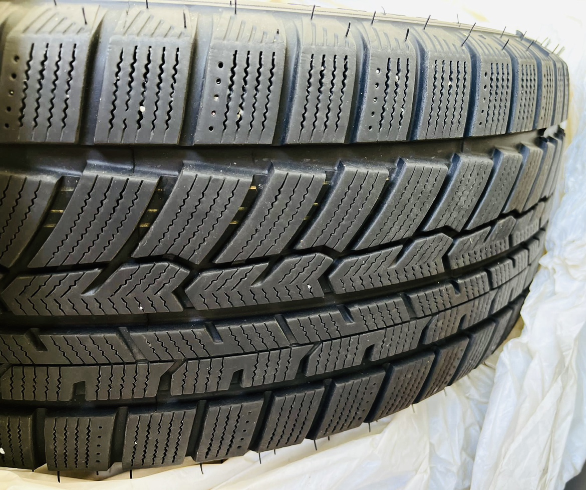 WINTER TIRES WITH RIMS thumbnail