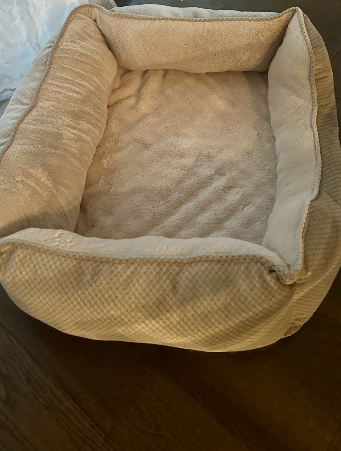 Pet bed
