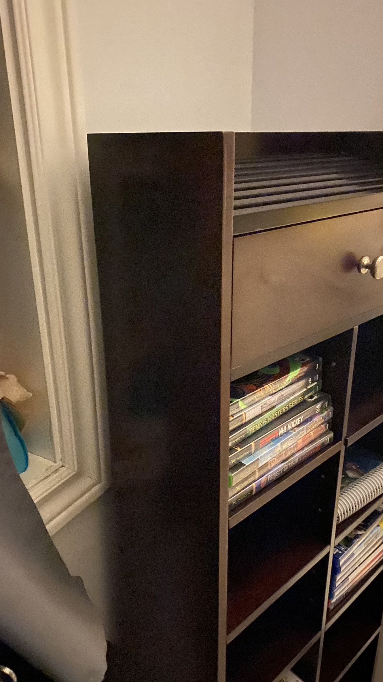 CD/VIDEO GAMES SHELVE - photo 3