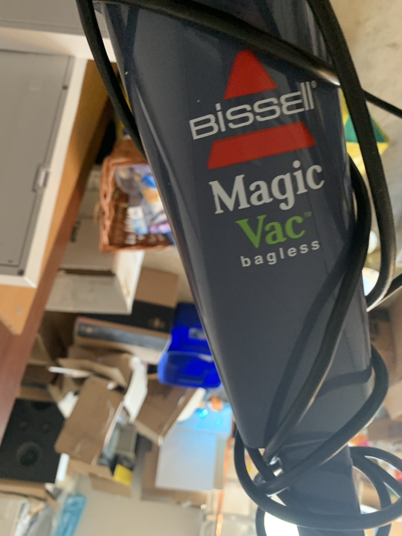 Bissell Magic Vac bagless thumbnail