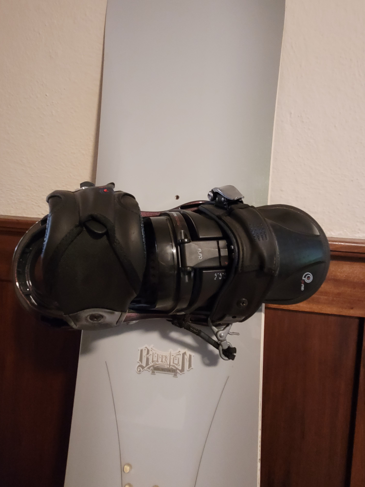 Burton Baron Snowboard and bindings image indicator(4)