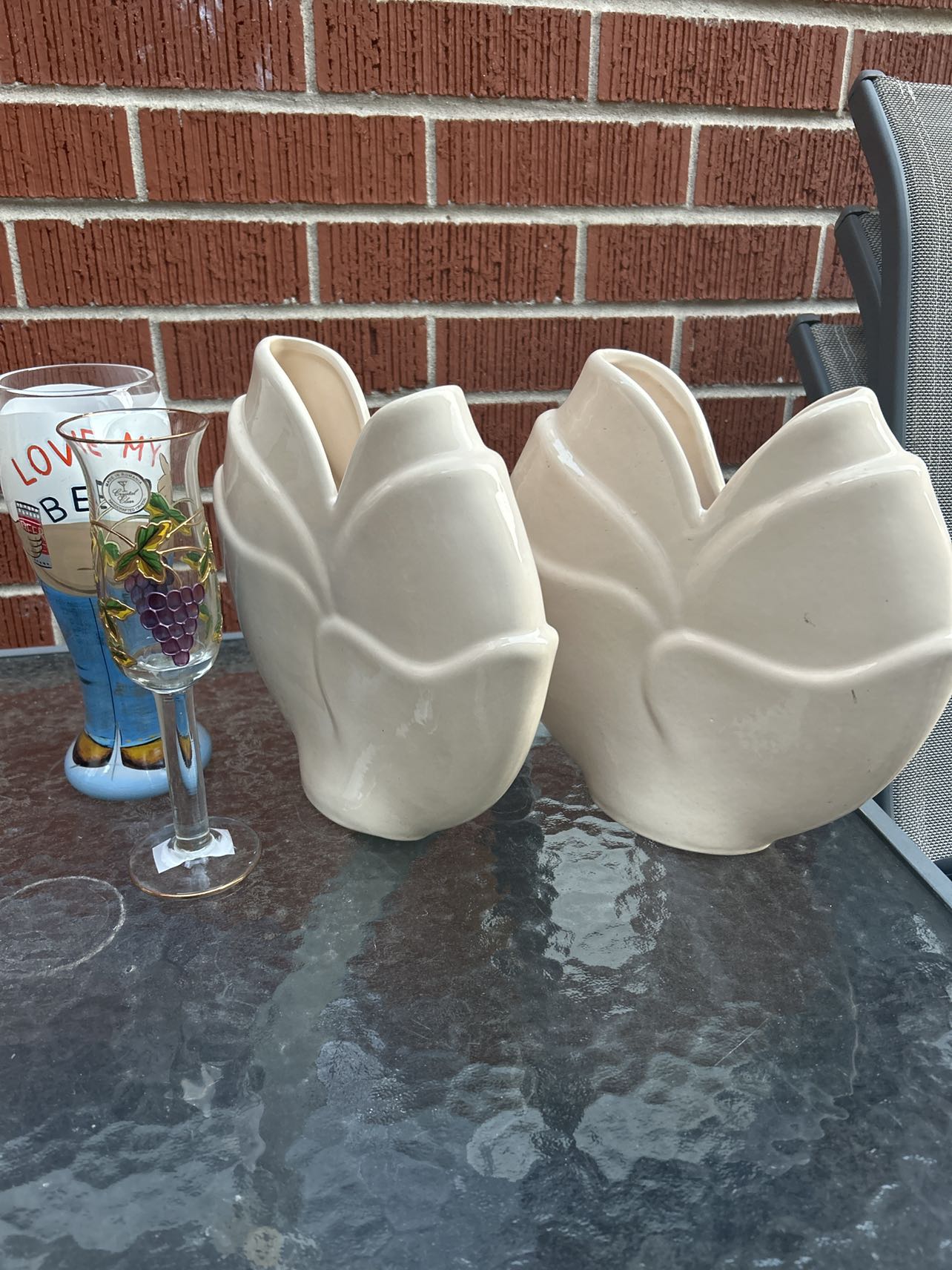 Vases, cups thumbnail