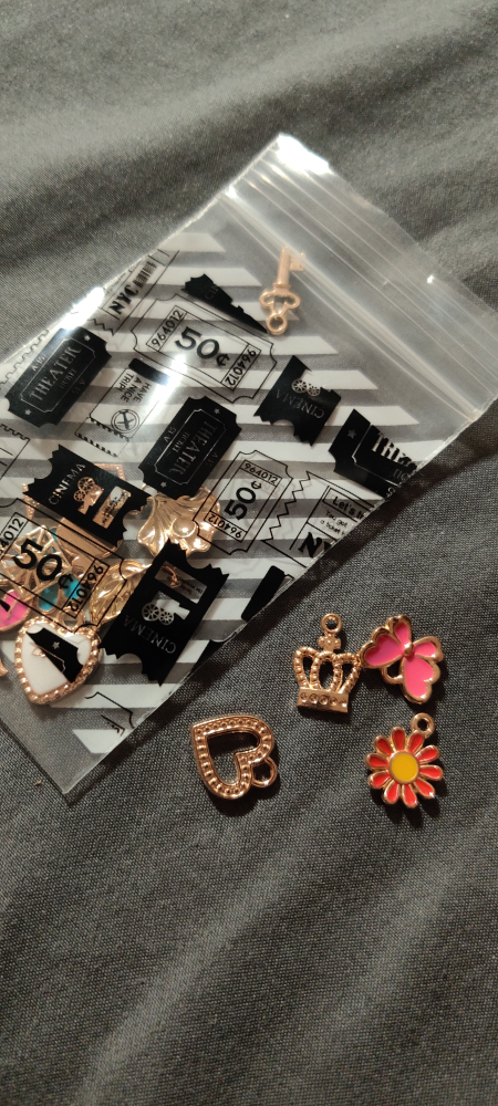 Mixed Random charms image indicator(2)