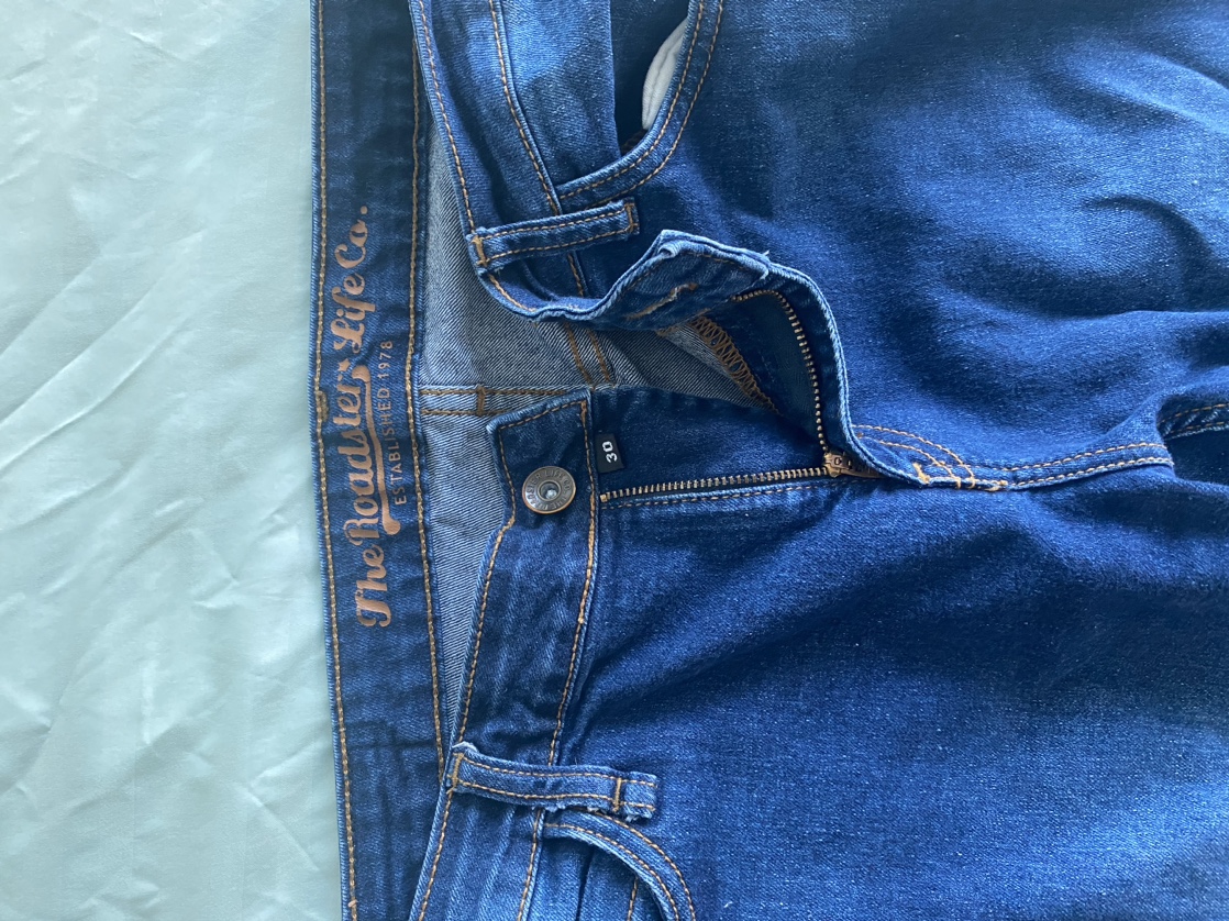 Roadster Blue jeans- size waist 30 image indicator(4)