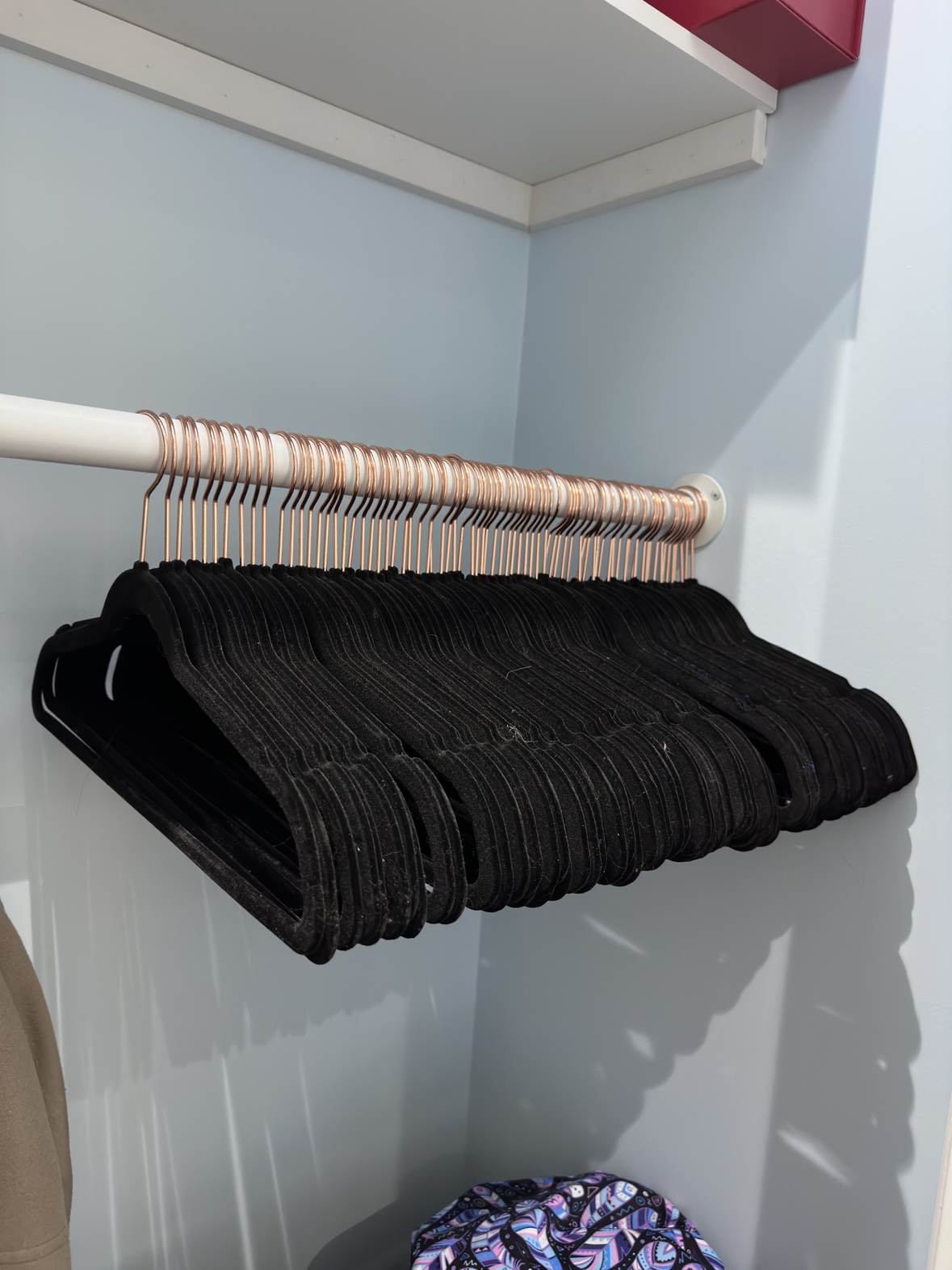 80 Velvet Rosgold Hangers