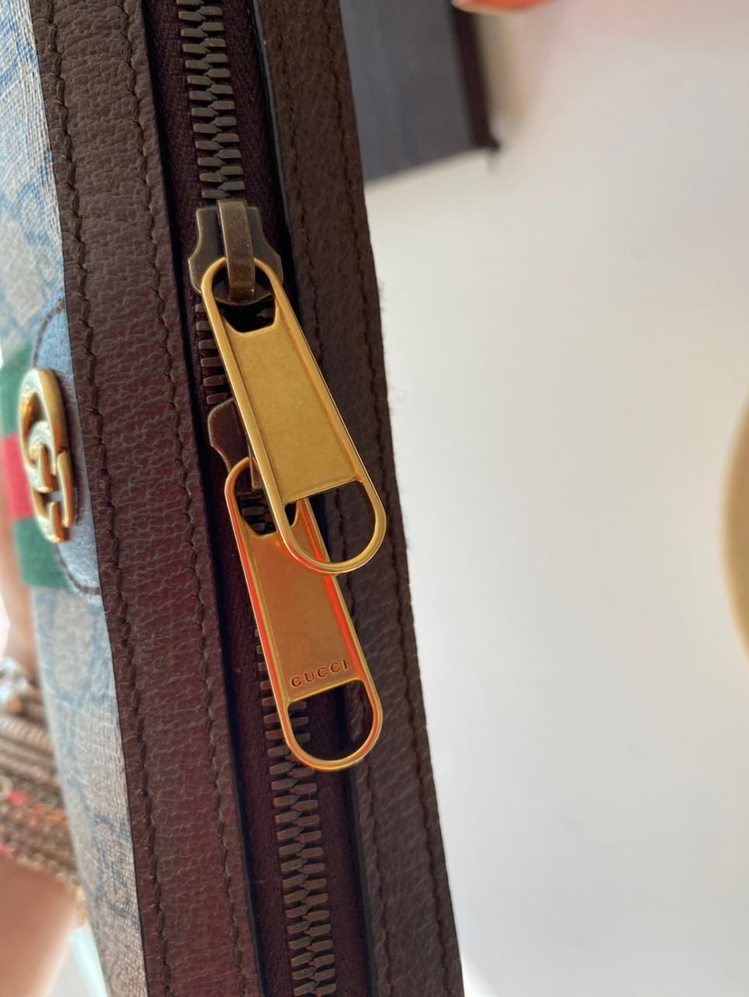 Gucci GG Shoulder Bag image indicator(8)