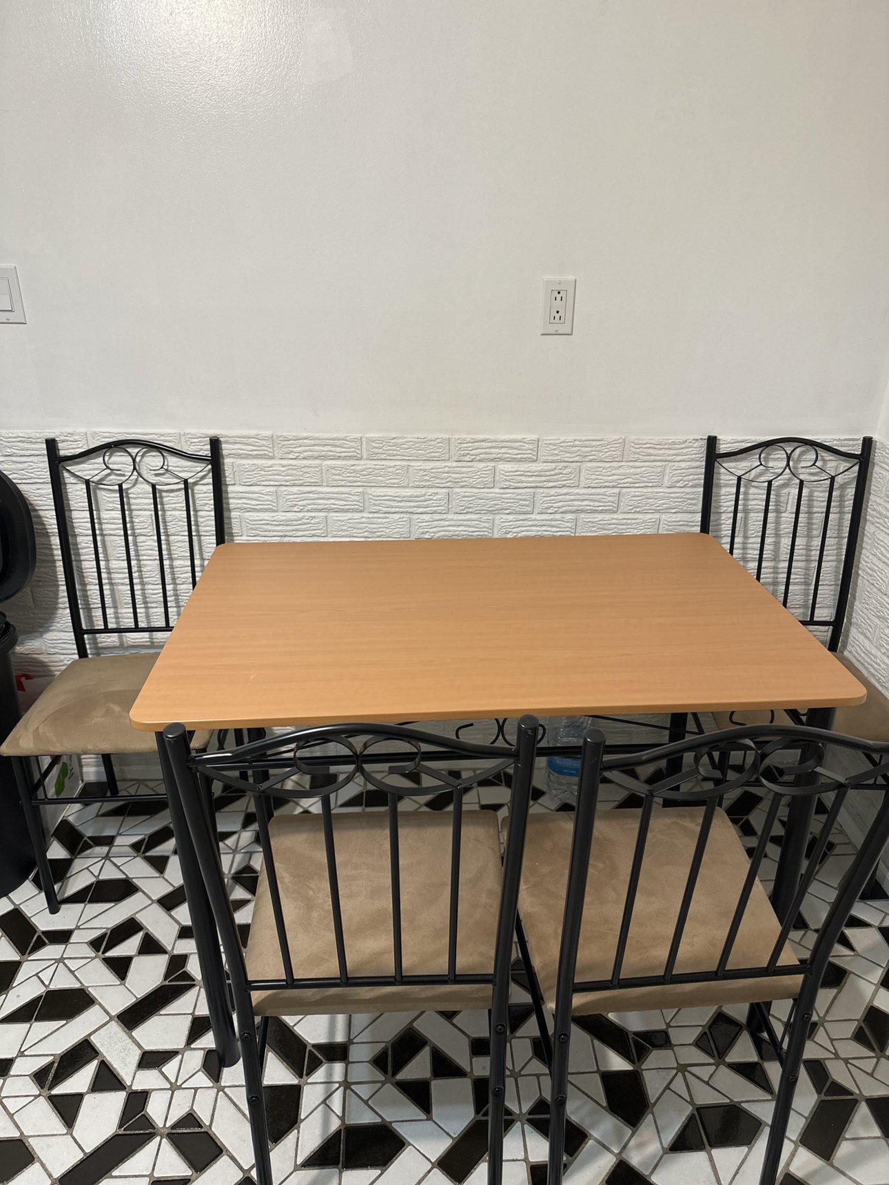 Kitchen table