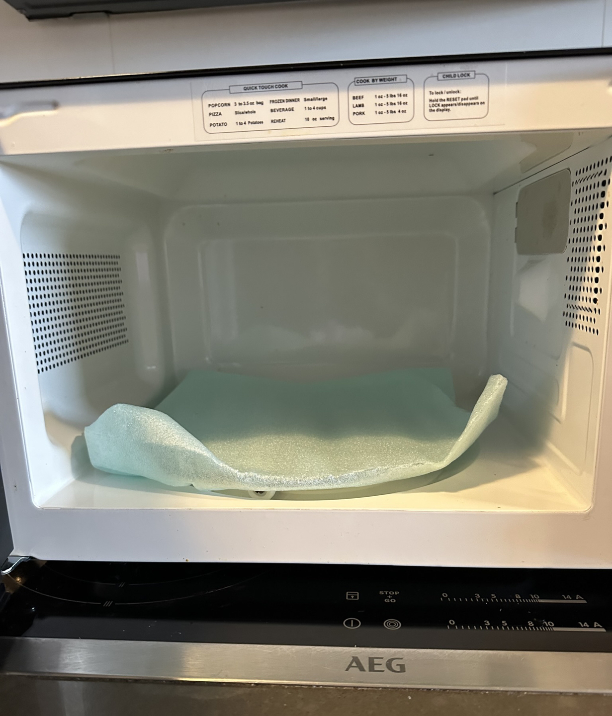Black microwave - photo 3