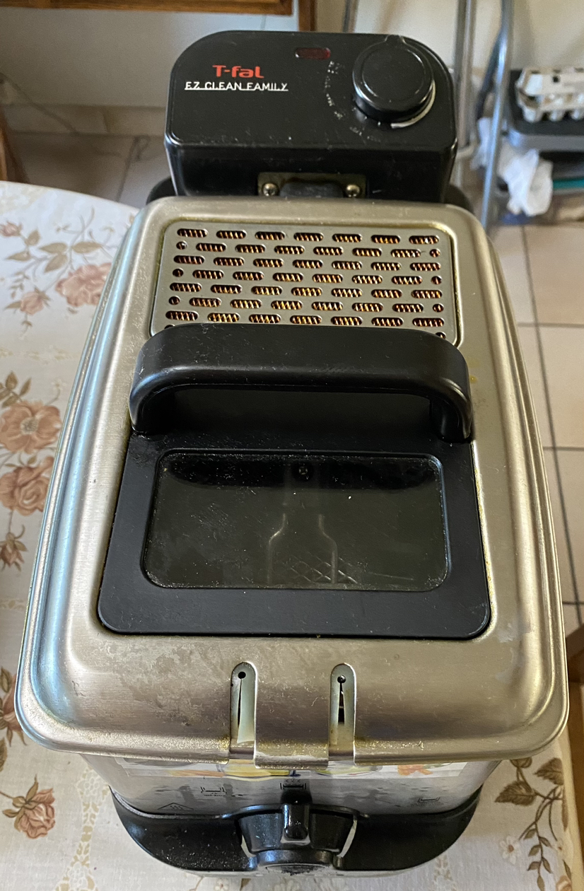 T-Fal deep fryer thumbnail