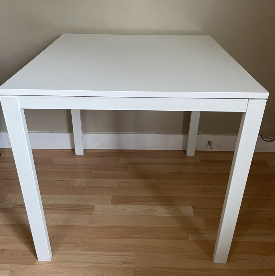 Table thumbnail