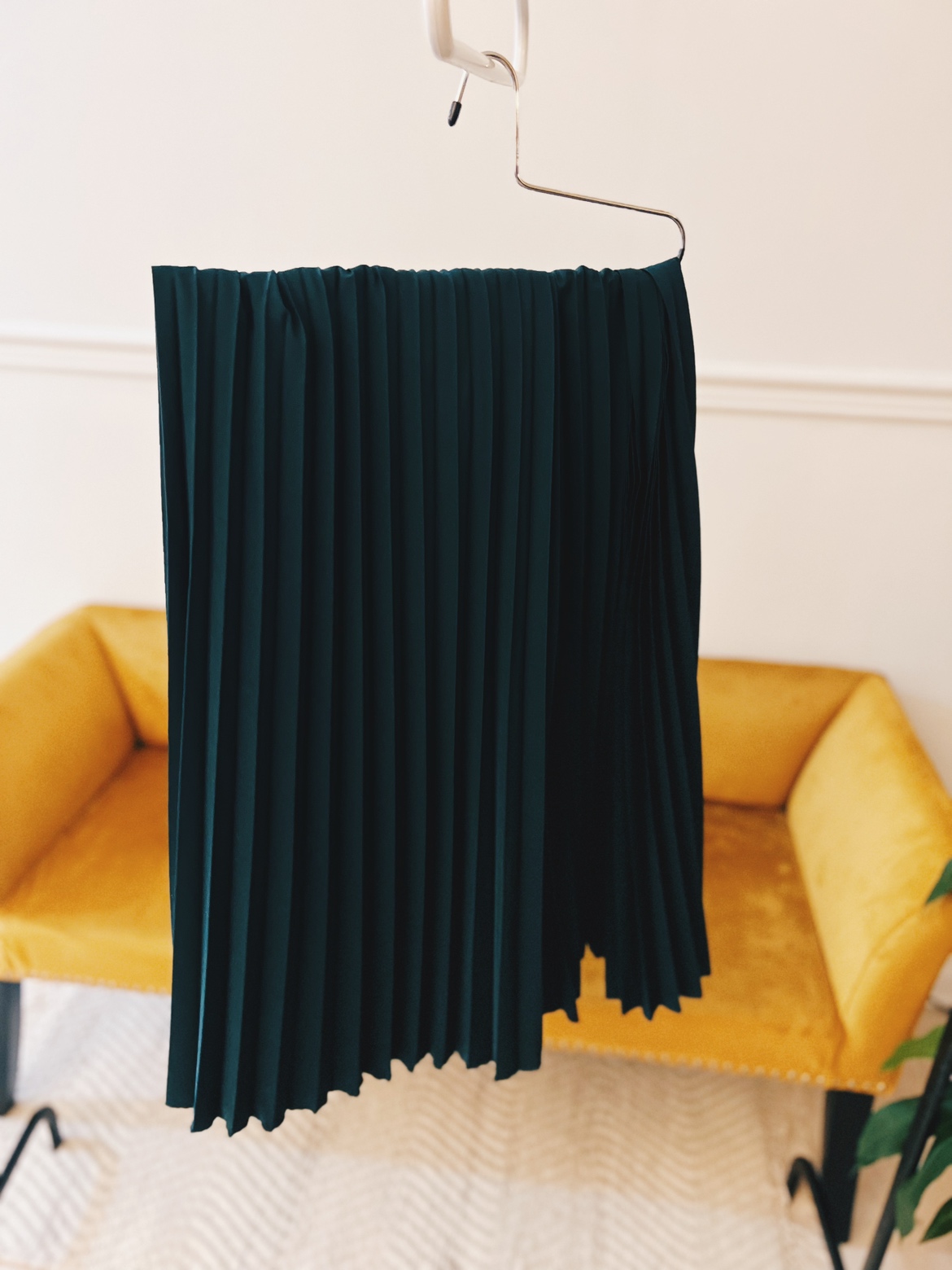 High Waist Pleated Skirt image indicator(6)
