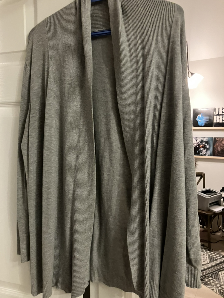 Grey cardigan thumbnail