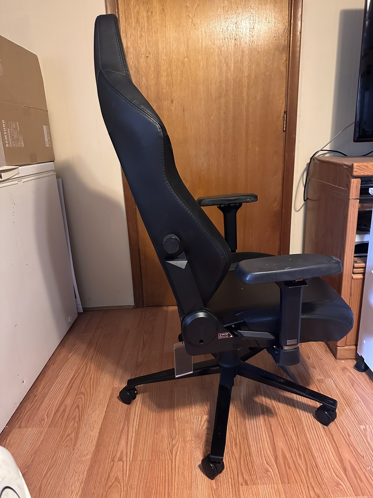Gaming chair Secret Lab Titan 2022 EVO - photo 2
