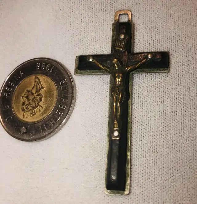 Antique crucifix image indicator(6)